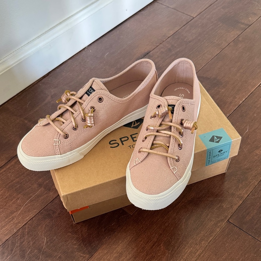 Sperry Women's Blush Canvas Sneakers
